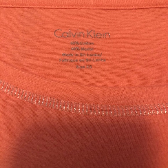 Calvin Klein Tee - Picture 2 of 3